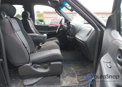 2003 Ford F-150 Lariat/Xl/Xlt из США, поврежденный, VIN 1FTRX18L33NA55217